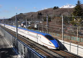 新幹線の新型車両「E7系」