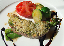 仔牛の香草パン粉焼き アスパラとトマトのグリル