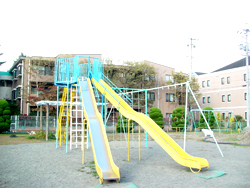 �k������