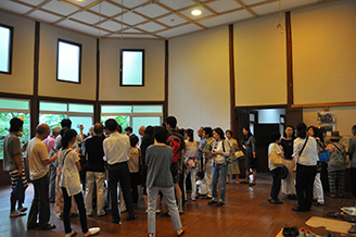初の見学会とシンポジウム