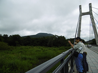 県の環境研究所技師を交えて話し合い