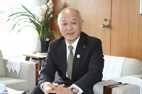 軽井沢町長藤巻氏