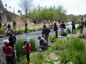 賑わう大型連休