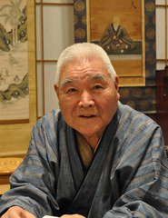 美術評論家　海上雅臣さん