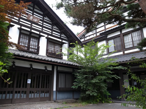 まちづくりに取り組む団体を補助