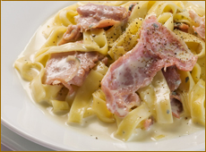 ゴルゴンゾーラと生ハムのタリアテッレ