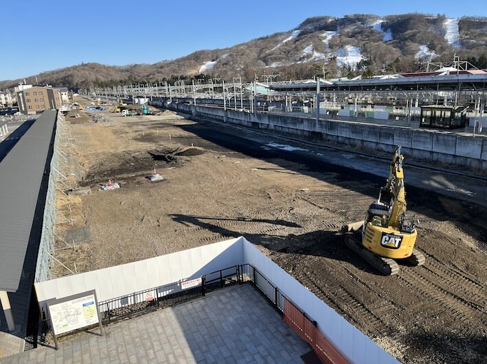軽井沢駅北口東側の商業施設新築へ、3月から工事着手　一部夜間工事も