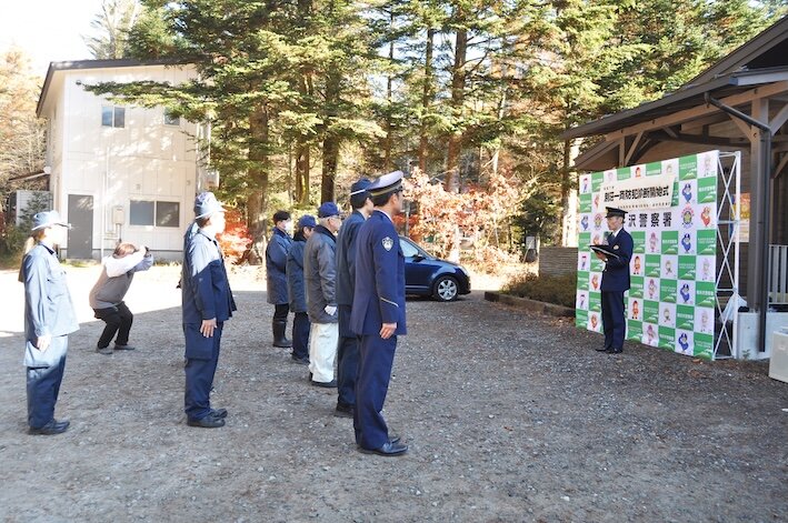 別荘1万戸を巡回する冬季パトロール始まる　クマの位置情報も共有